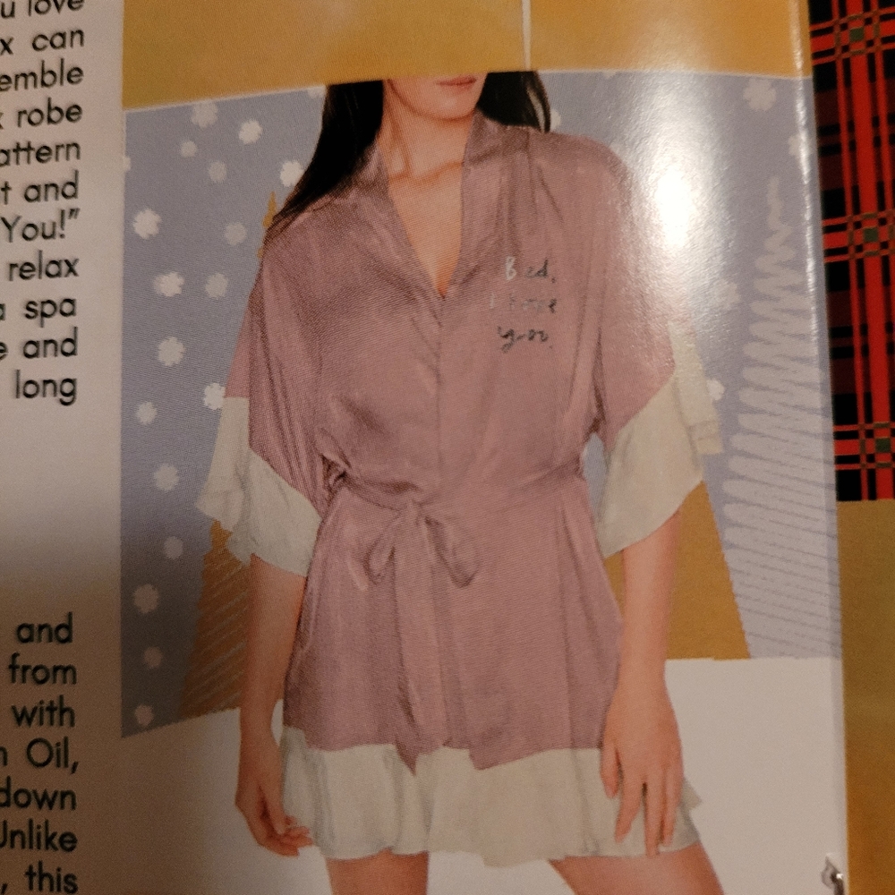 Viola Vann robe